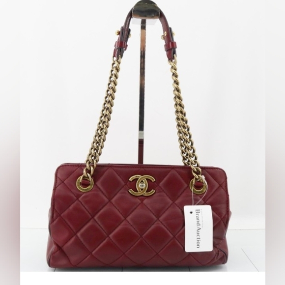 Chanel Burgundy Quilted Leather Shoulder Bag Authentic Classic - Picture 1 of 16